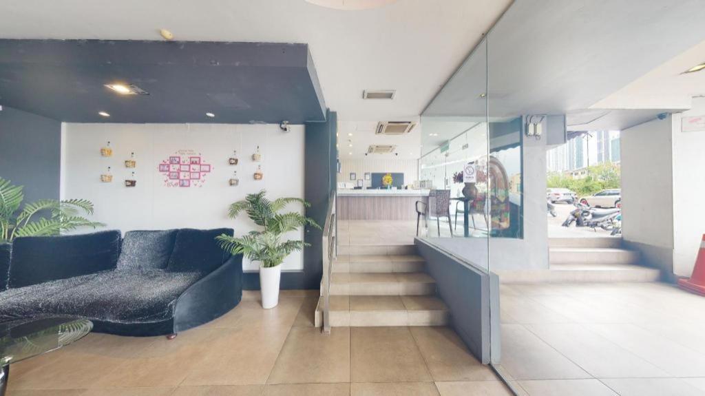 Hotel Zamburger Bliss Johor Bahru Kültér fotó