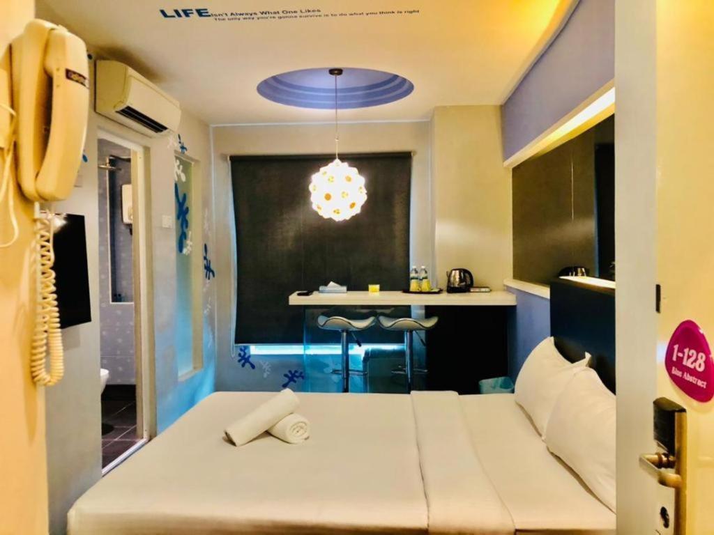 Hotel Zamburger Bliss Johor Bahru Kültér fotó